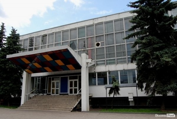 Оновлений кінотеатр «Промінь»: бачення автора, влади та лучан. ФОТО