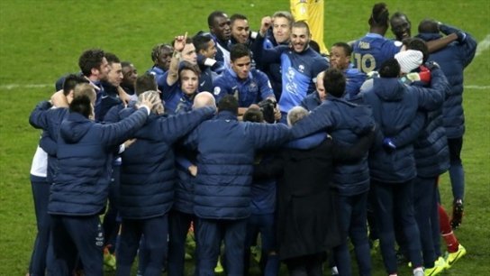 Фото матчу Франція - Україна