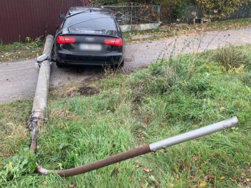 На Волині патрульні розшукали водія, який скоїв аварію та втік