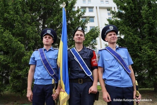 Як нова патрульна поліція, яку очолить волинянин, готується до випускного. ФОТО