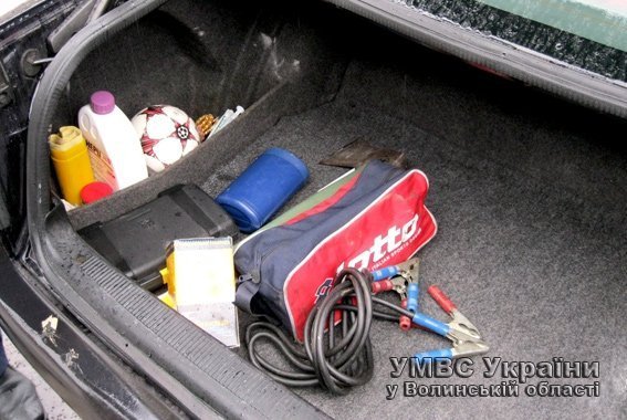 Затримали волинянина, який ховав наркотики в бардачку авто. ФОТО
