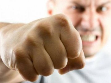 На Волині водій побив поліцейського