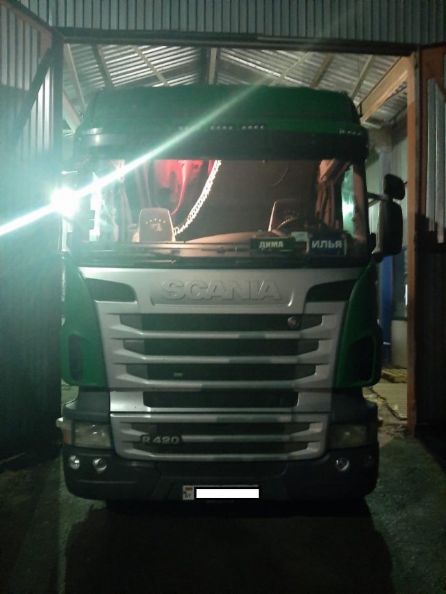 На Волині у вантажівці знайшли «замуровані» у піноблоках контрабандні сигарети. ФОТО. ВІДЕО