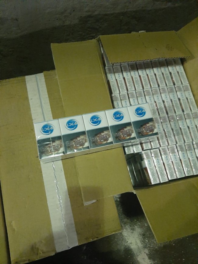 На Волині у вантажівці знайшли «замуровані» у піноблоках контрабандні сигарети. ФОТО. ВІДЕО