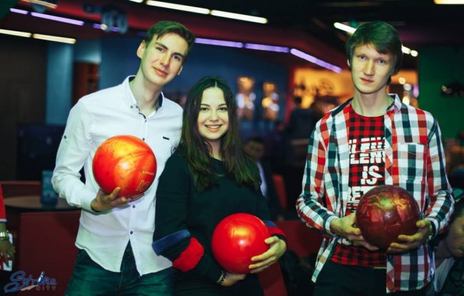 У StrikeCity привітали жінок. ФОТО*