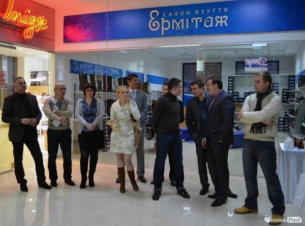 У центрі Луцька відкрили торговий центр «Буратіно». ФОТО