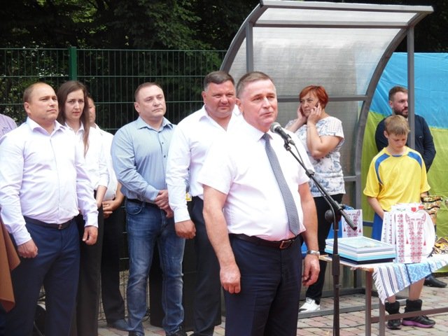 У райцентрі на Волині відкрили два оновлені спортмайданчики. ФОТО