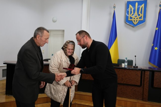 У Луцьку вручили державні нагороди родинам загиблих захисників України