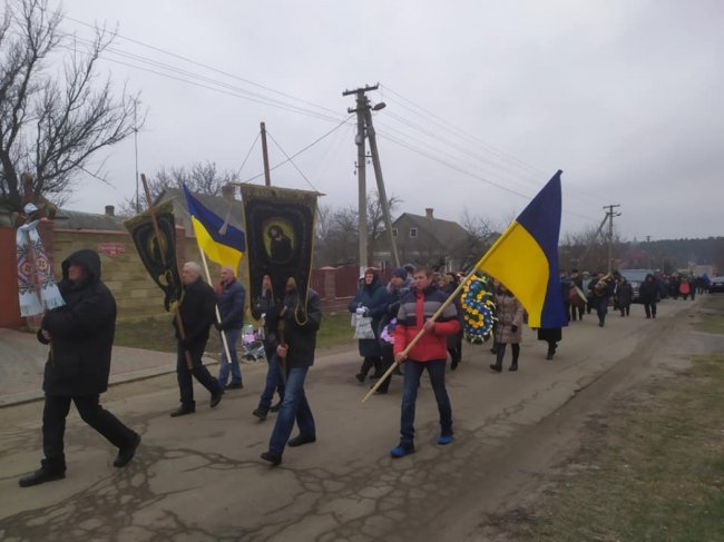 На Волині поховали демобілізованого бійця танкової бригади, який передчасно пішов з життя. ФОТО