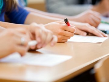 Третина вступників в магістратуру «провалили» ЗНО