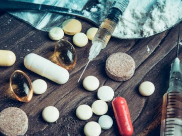 За продаж наркотиків у Луцьку чоловік отримав «умовне»