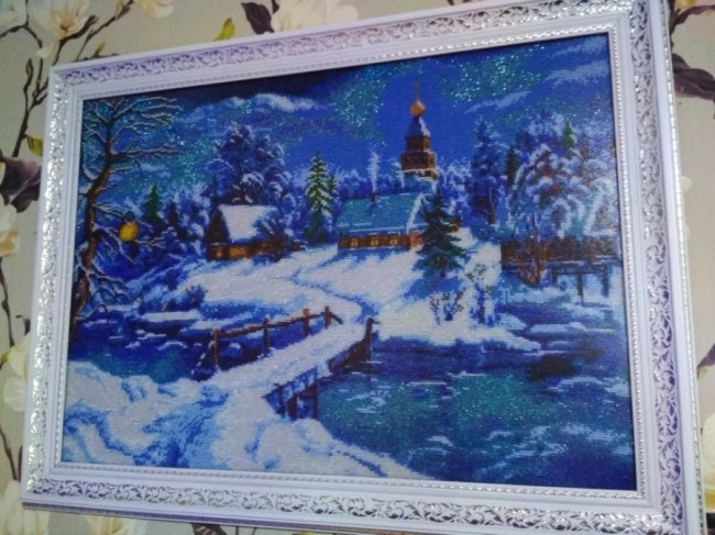 Чоловік з Волині вишиває бісером картини та ікони. ФОТО