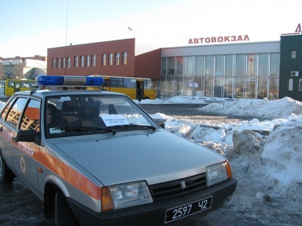 Пожежники збирають по Луцьку п’яних і бомжів. ФОТО