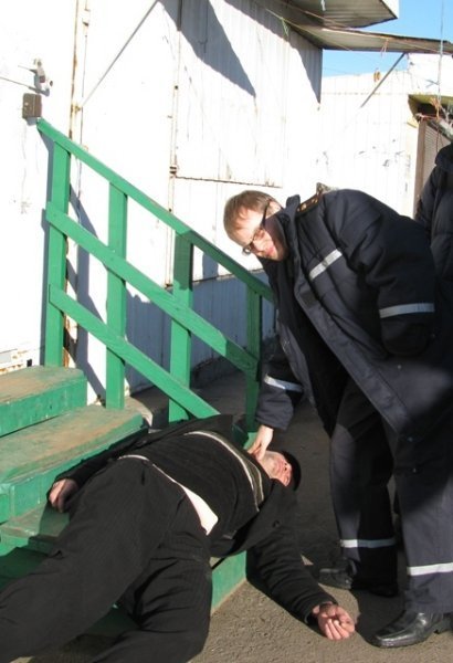 Пожежники збирають по Луцьку п’яних і бомжів. ФОТО