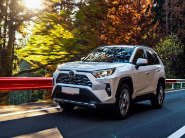 Офіційний дилер Toyota в Києві: всі послуги для вашого автомобіля*