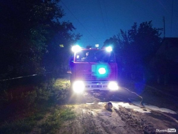 В Луцьку вночі підпалили автомобіль. ФОТО