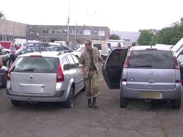 Військовим на Волині передали 4 автомобілі