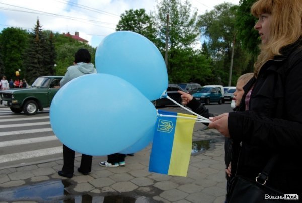 Як у Луцьку їли кашу і співали фронтових пісень