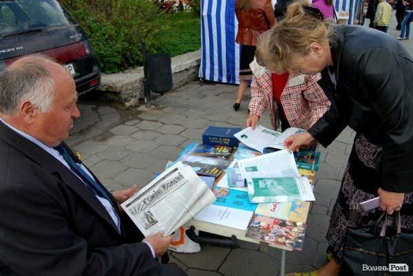 Як у Луцьку їли кашу і співали фронтових пісень