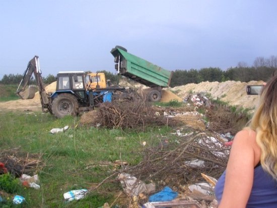 У селі на Волині ‒ бунт проти сміття. ФОТО. ВІДЕО
