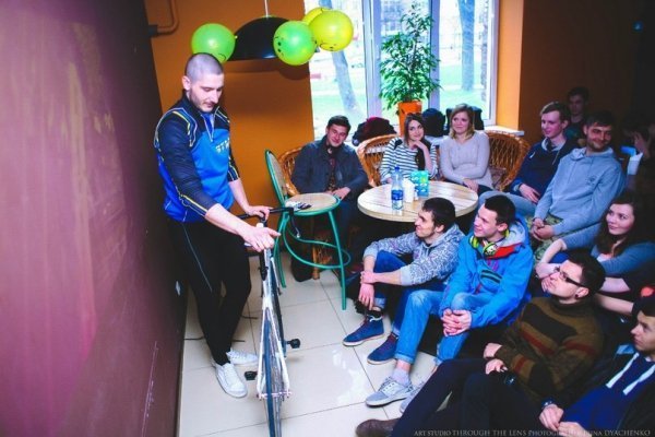 «Велопосиденьки» в луцькій кав'ярні. ФОТО