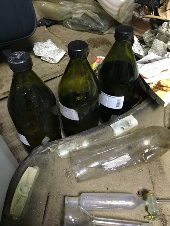 У Луцьку затримали 3-ох чоловіків, які організували нарколабораторію. ФОТО