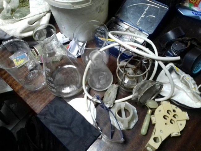 У Луцьку затримали 3-ох чоловіків, які організували нарколабораторію. ФОТО