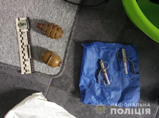 На Волині у 45-річного чоловіка знайшли боєприпаси