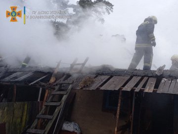 На Волині пожежники рятували від вогню дві господарські будівлі. ФОТО