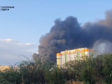 Росіяни завдали ракетного удару по Одесі, виникла пожежа, –  Братчук 