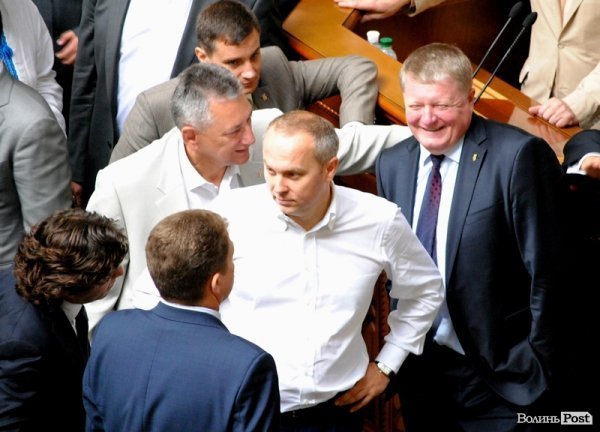 «Піт чола» волинських нардепів, або Рада перед канікулами. ФОТО