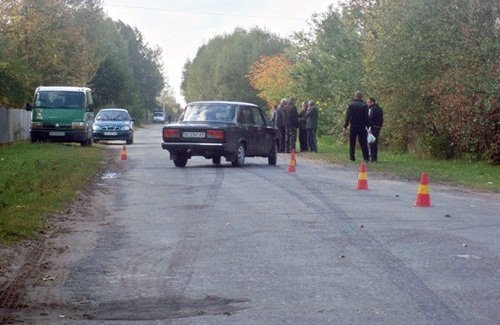 8-річна дівчинка загинула під колесами авто. ФОТО