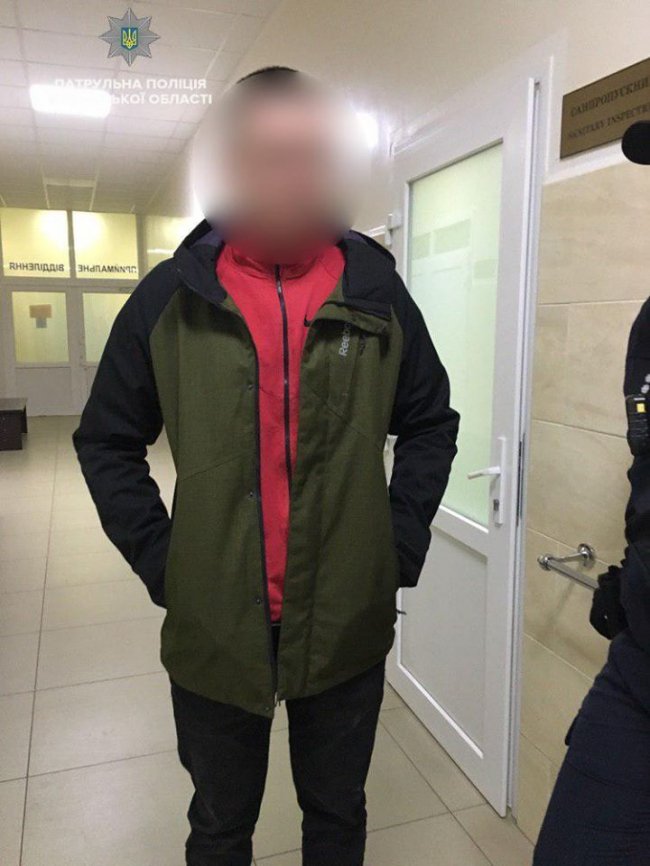 На Волині патрульні затримали двох агресивних хуліганів