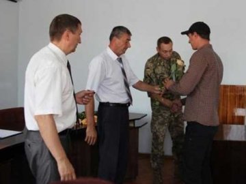 Ковельчани-бійці отримали посвідчення. ФОТО