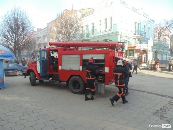 Фото великої пожежі в центрі Луцька. ДОПОВНЕНО