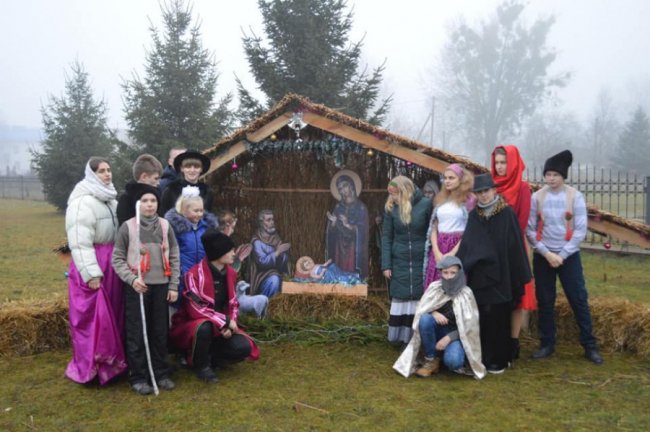 Як у Шацьку колядувала молодь. ФОТО