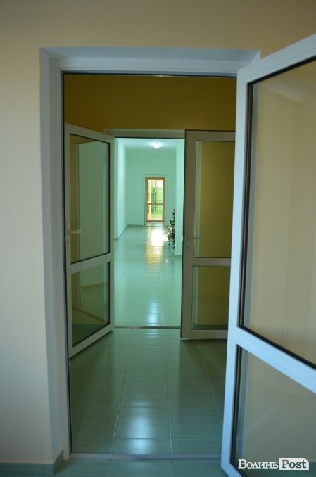 Підігрів підлоги, ліфти для їжі, екоматеріали: у Луцьку відкрили новий дитсадок. ФОТО 