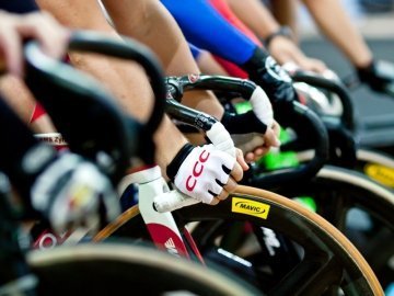 Волинські велогонщиці привезли три медалі 