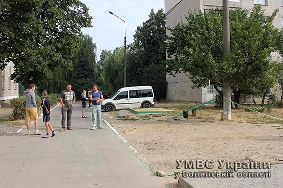 У Луцьку здійснено напад із застосуванням зброї. ФОТО. ВІДЕО