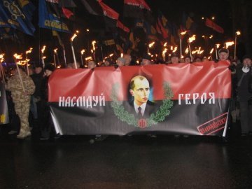 У Харкові відбувся марш націоналістів на підтримку Андрія Медведька і Олега Поліщука