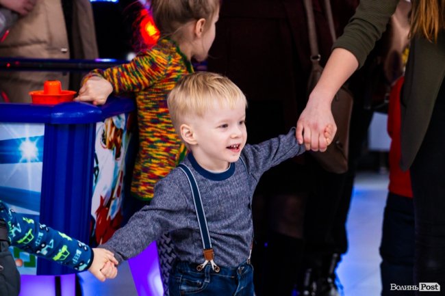 У «Промені» веселили дітей весняною програмою. ФОТО*