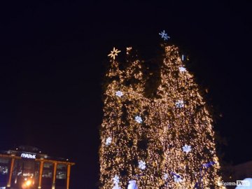 У Луцьку 19 грудня засвітять головну ялинку міста
