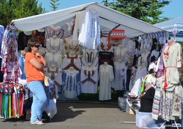 У такі свята торговців можуть заробити тисячі гривень