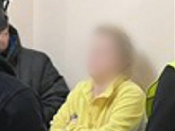 Шахрайка з Дніпра видурила 800 тисяч, вдаючи пораненого військового