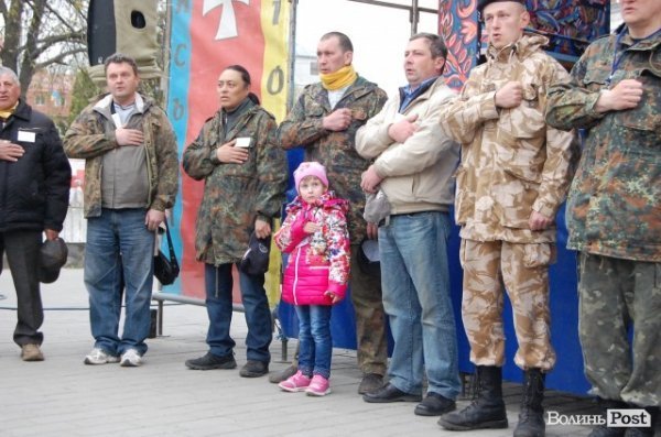 У Луцьку – святкове віче. ФОТО