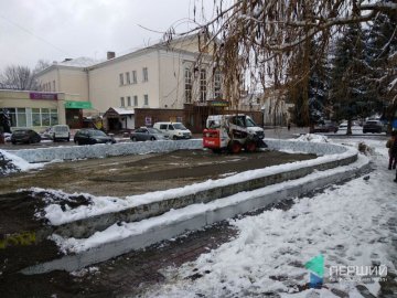 На місці колишнього фонтану у центрі Луцька встановлять арт-об'єкт. ФОТО