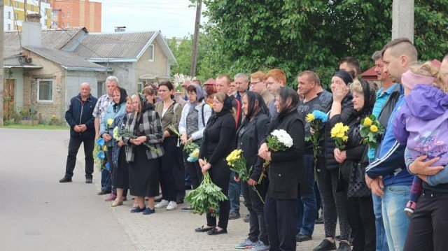 На Волині попрощалися із загиблим Героєм Русланом Литвинюком. ФОТО