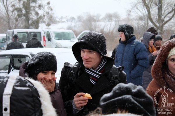 Як під Луцьком козаки і монахи купалися в крижаній воді. ФОТО