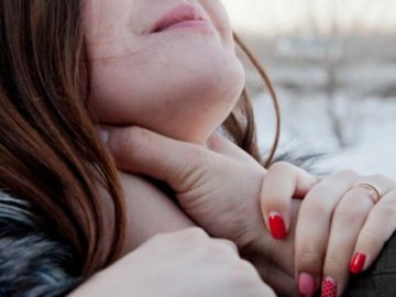 Під Києвом чоловік зґвалтував молоду жінку