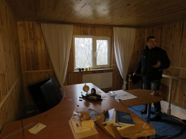 У Луцьку розгромили комуністів. ФОТО